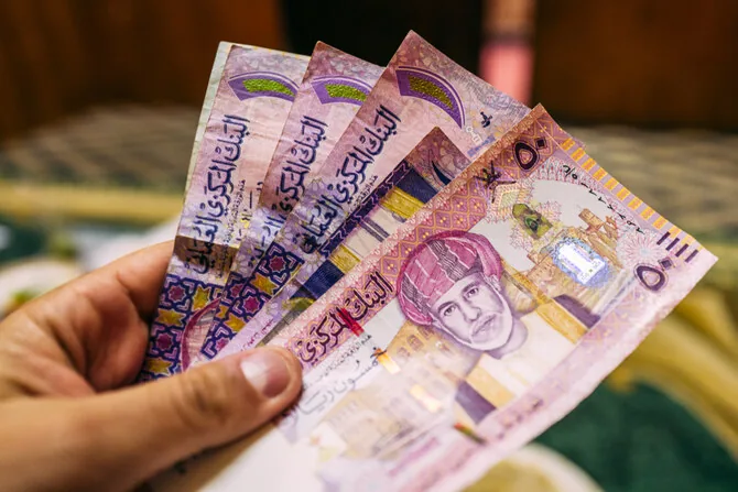 تأثیر تغییرات نرخ ارز بر بازار املاک عمان
