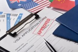 بررسی شرایط اخذ ویزای کاری پس از ثبت شرکت در عمان