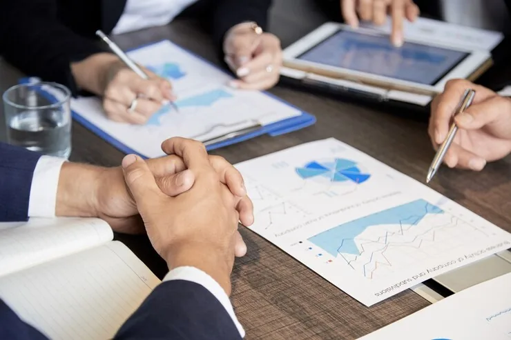 راهکارهای قانونی برای معافیت مالیاتی شرکت در عمان