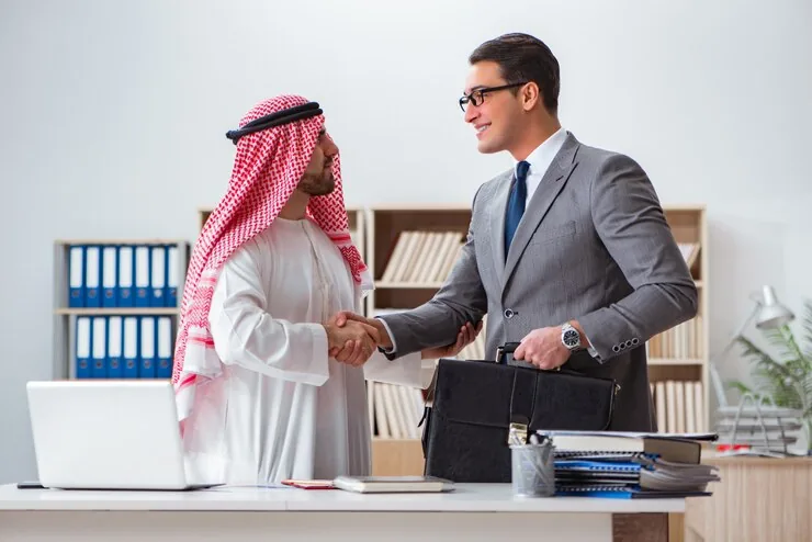 آیا برای کارکنان محلی در عمان نیاز به مجوز کار داریم؟
